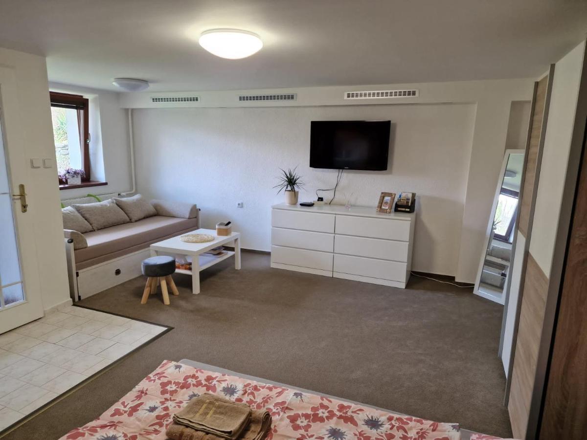 Apartman U Peciho Bela pod Pradedem Eksteriør bilde